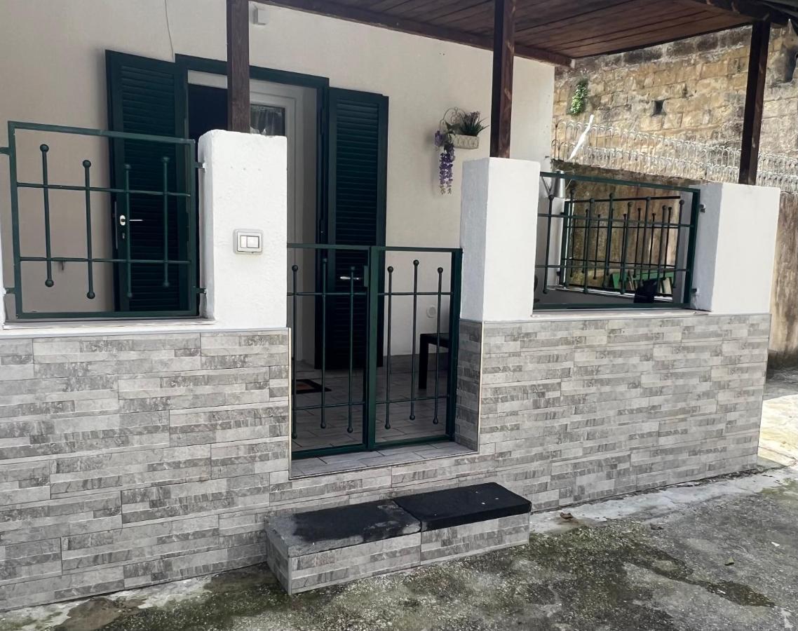 B&B Casa Vacanze Nonna Clara Napoli Dış mekan fotoğraf